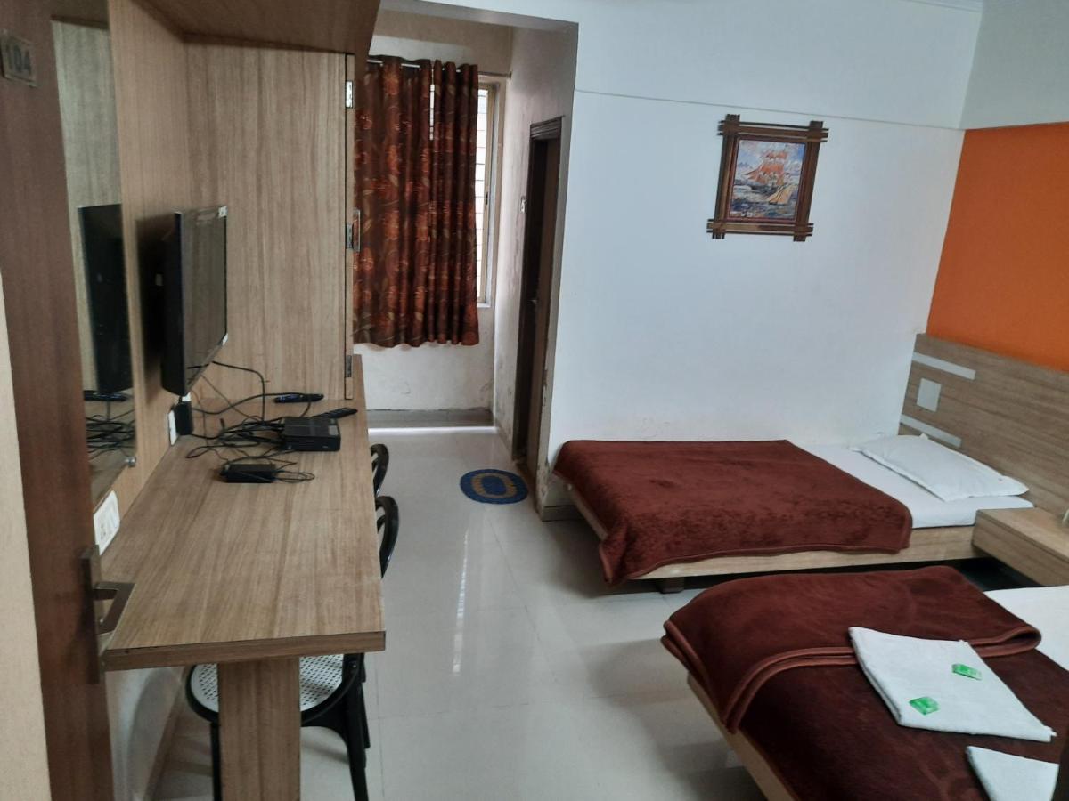 Mahābaleshwar Hotel S K Palace חדר תמונה